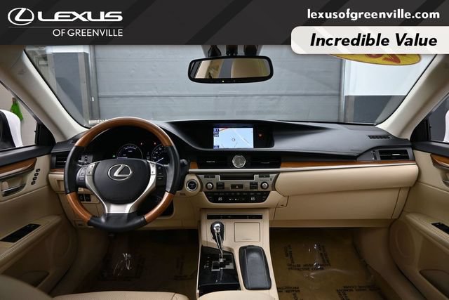 Used 2014 Lexus ES 300h w/ Luxury Package w/Bamboo Trim FWD image 27