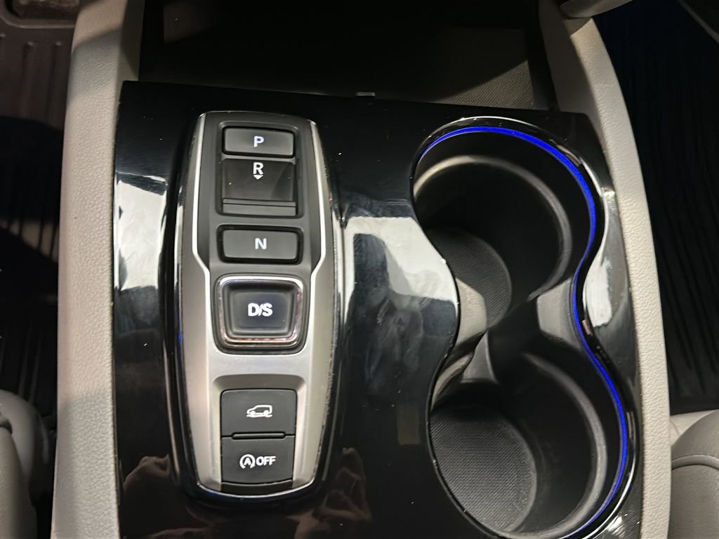 Used 2017 Honda Pilot Touring image 32