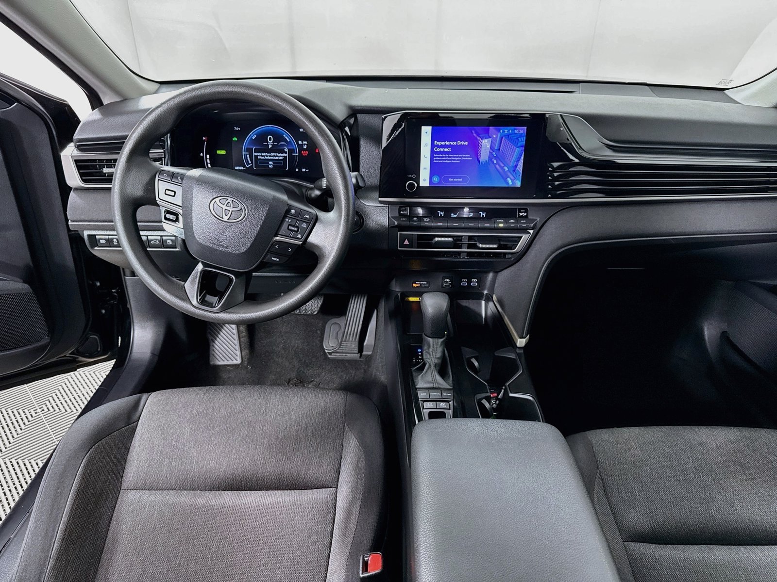 Used 2025 Toyota Camry LE FWD image 18