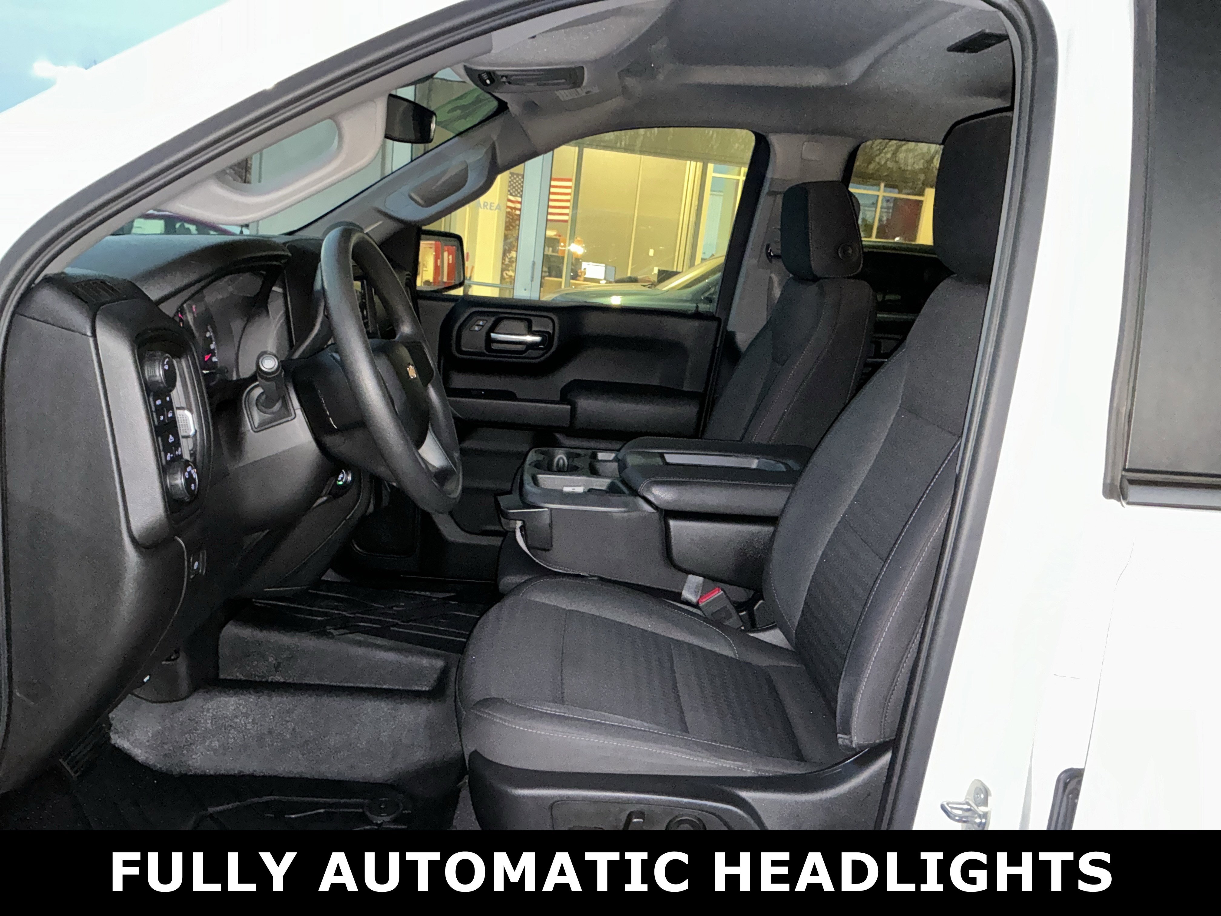 Used 2023 Chevrolet Silverado 1500 Custom image 7