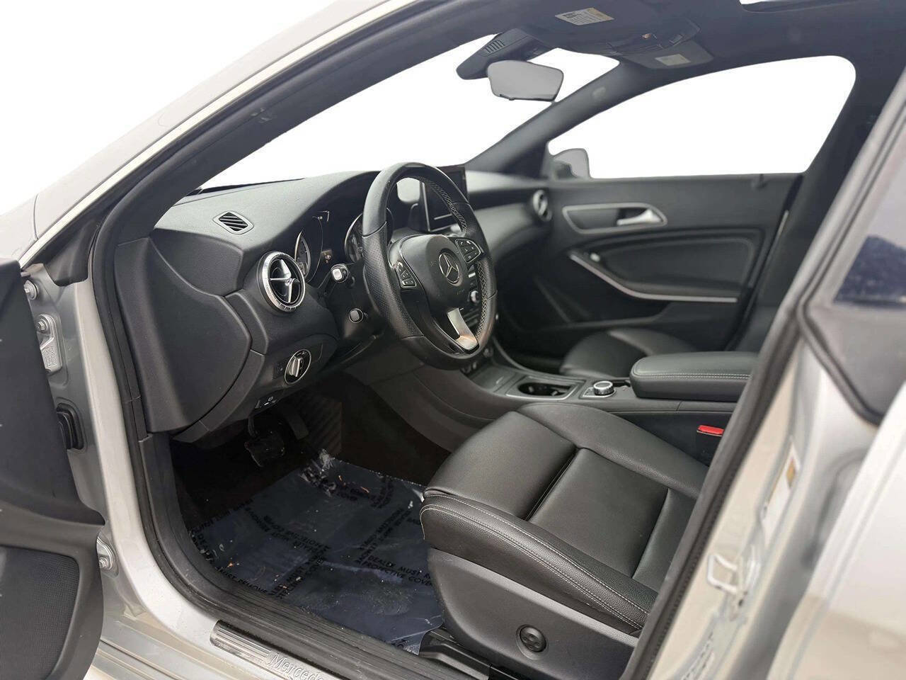 Used 2016 Mercedes-Benz CLA 250 image 13