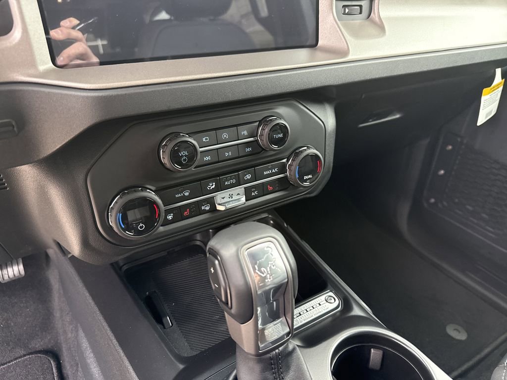 New 2025 Ford Bronco Outer Banks image 29