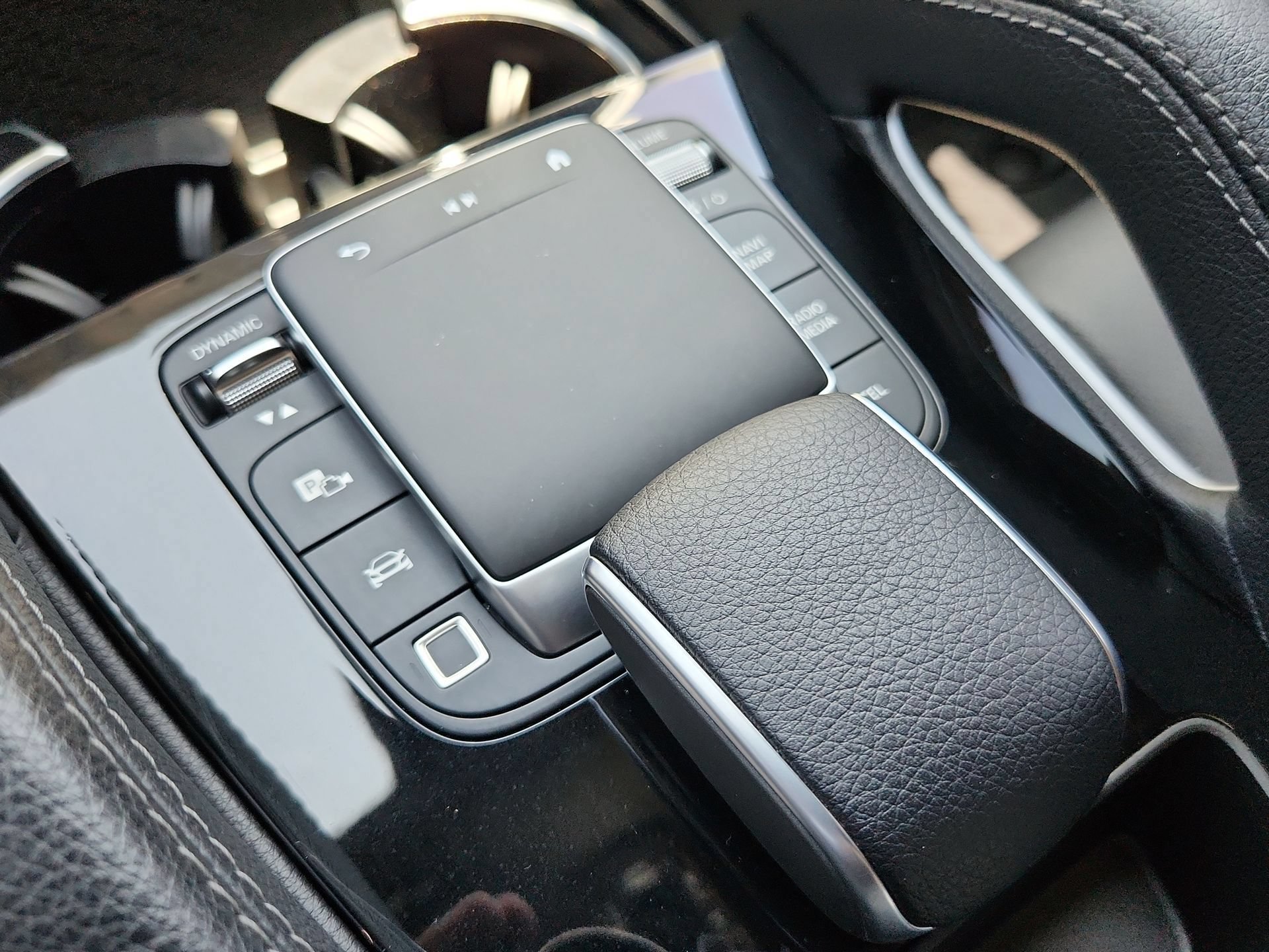 Used 2025 Mercedes-Benz GLE 350 4MATIC image 22