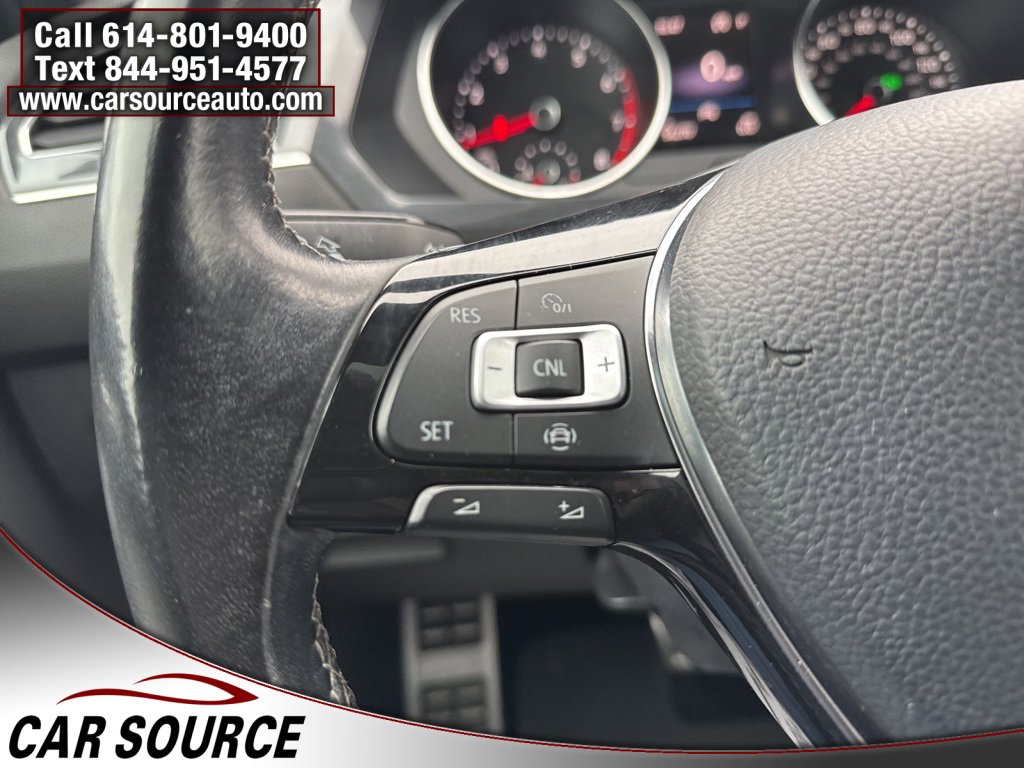 Used 2020 Volkswagen Tiguan SE R-Line image 25