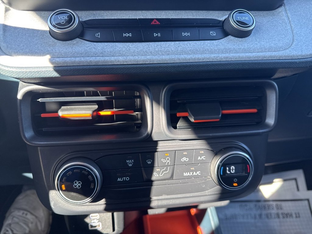 Used 2022 Ford Maverick XLT image 30