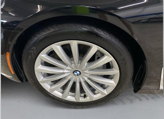 Used 2018 BMW 740i xDrive AWD/4WD image 20