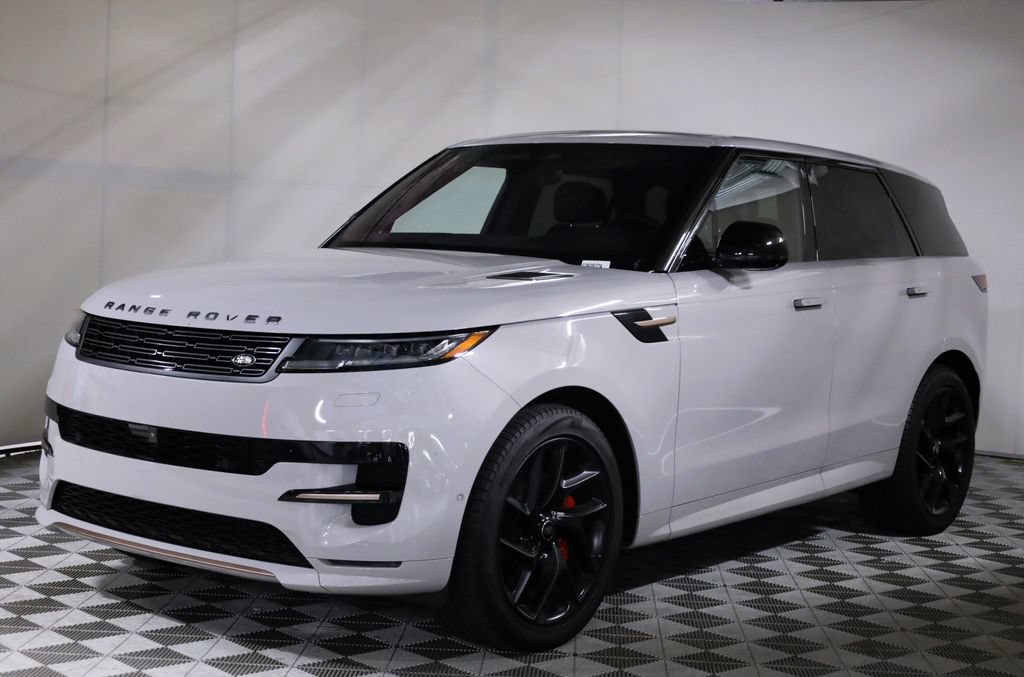 Used 2023 Land Rover Range Rover Sport SE Dynamic AWD/4WD image 3
