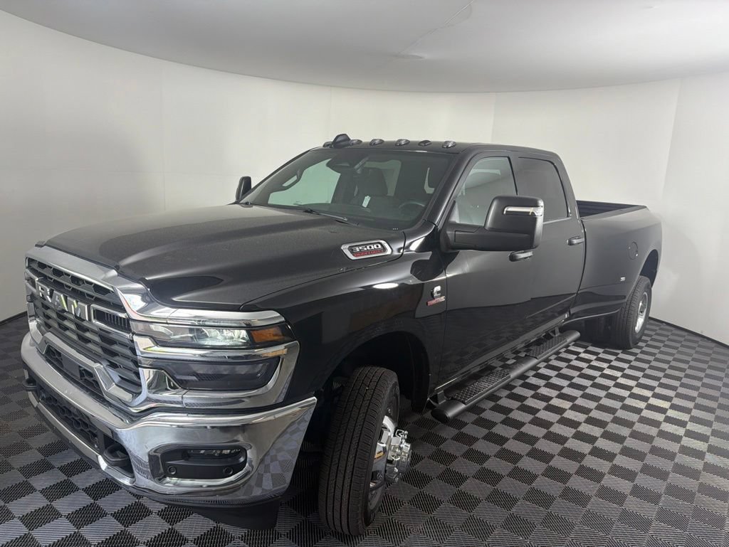 New 2026 RAM 3500 Tradesman AWD/4WD image 9