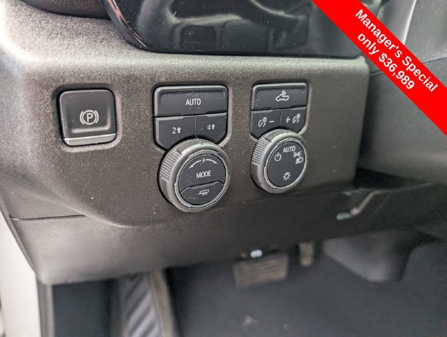Used 2025 Chevrolet Silverado 1500 LT AWD/4WD image 17