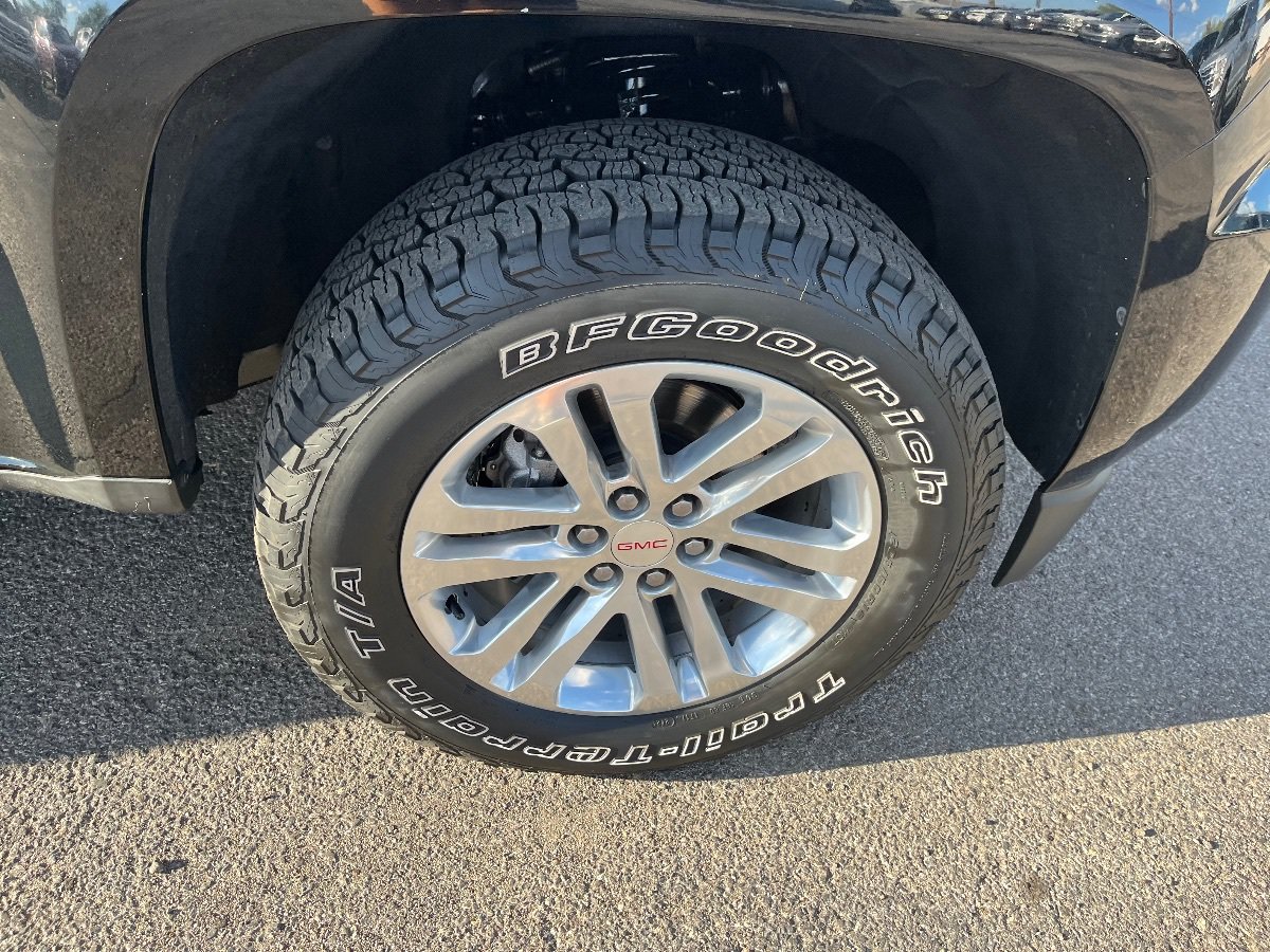 Used 2018 GMC Canyon SLT w/ Driver Alert Package AWD/4WD image 45
