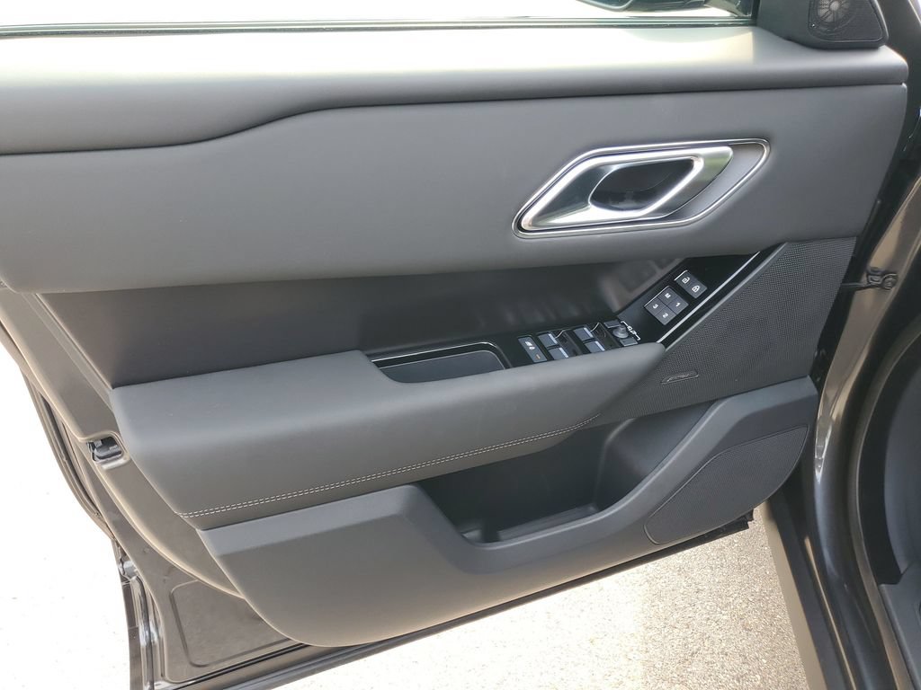 New 2026 Land Rover Range Rover Velar Belgravia AWD/4WD image 7
