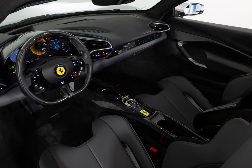 Used 2023 Ferrari 296 GTS image 38