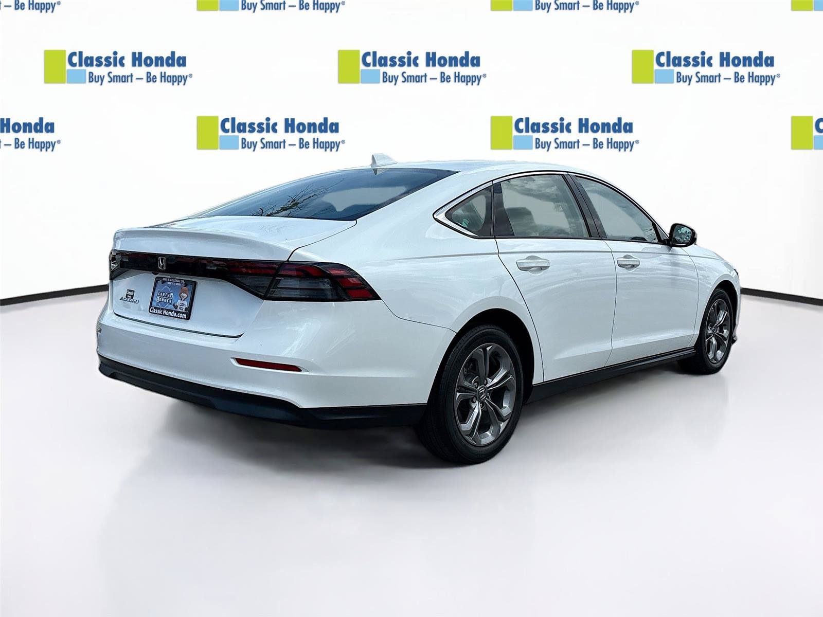 Certified 2024 Honda Accord EX image 8