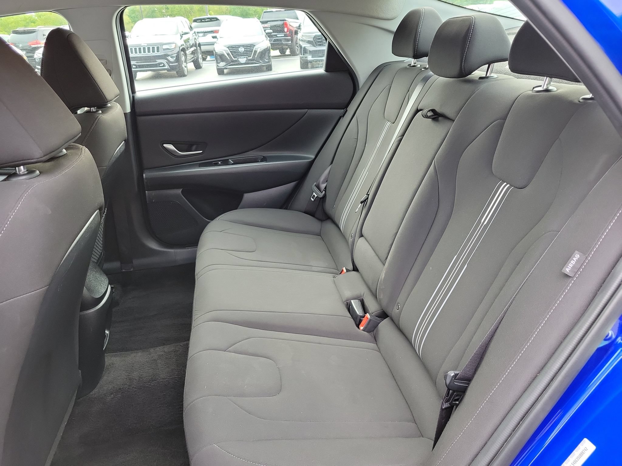 Used 2025 Hyundai Elantra SEL FWD image 21