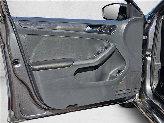 Used 2015 Volkswagen Jetta S FWD image 10