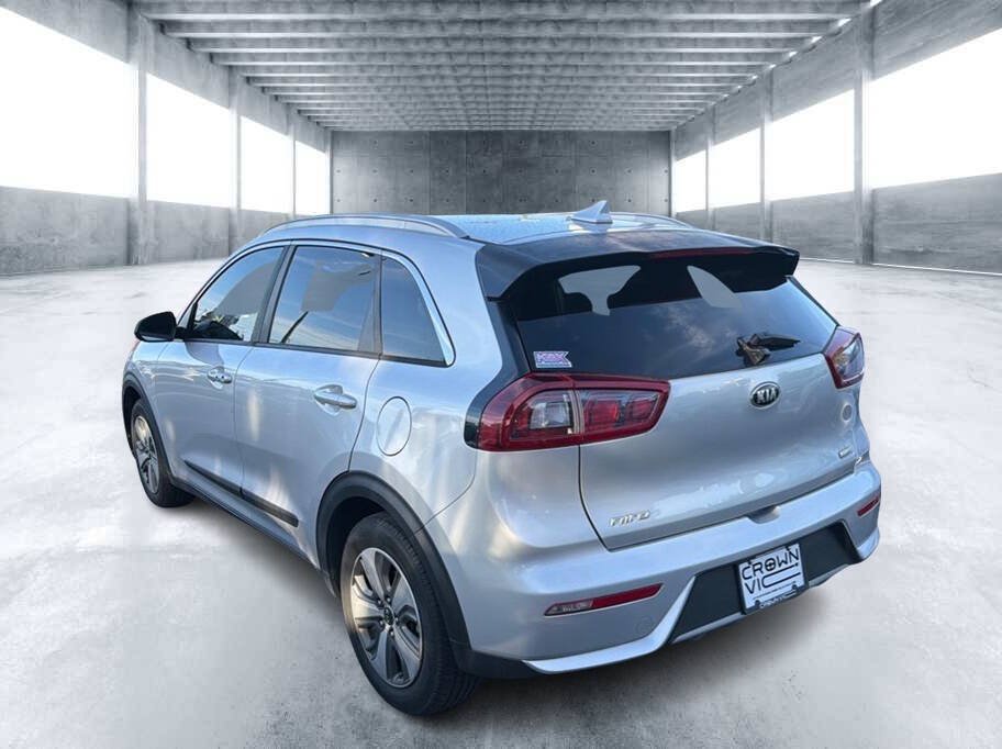 Used 2019 Kia Niro LX FWD image 4