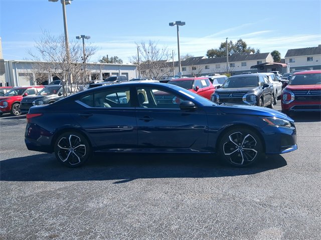 Used 2024 Nissan Altima 2.5 SR image 5