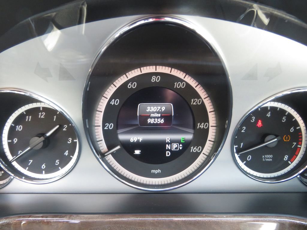 Used 2013 Mercedes-Benz E 350 4MATIC Sedan image 20