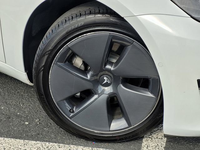 Used 2022 Tesla Model 3 RWD image 9