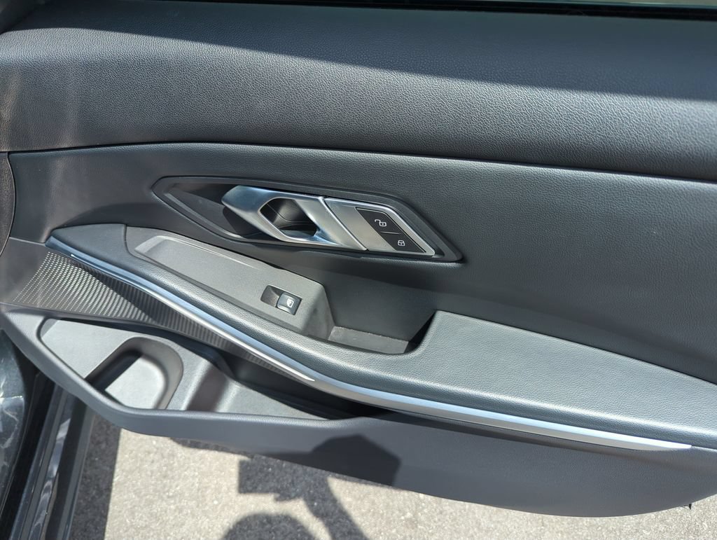 Used 2023 BMW 330e RWD image 35