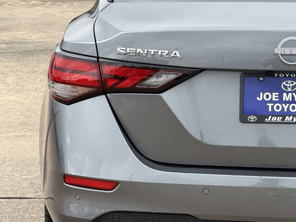 Used 2025 Nissan Sentra SV FWD image 10
