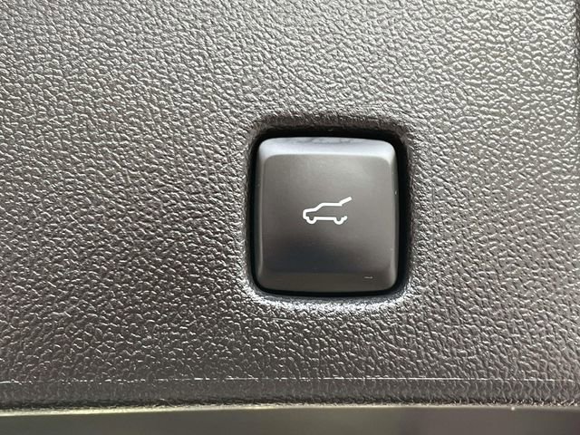 Certified 2025 Ford Escape ST-Line w/ Tech Pack #1 FWD image 9