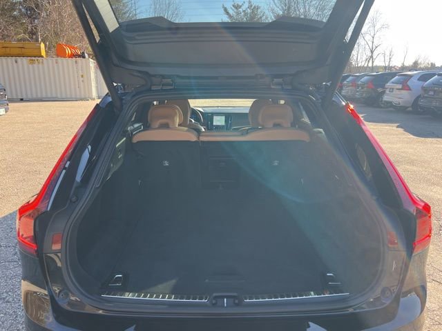 Certified 2025 Volvo V90 B6 Cross Country Ultra image 22
