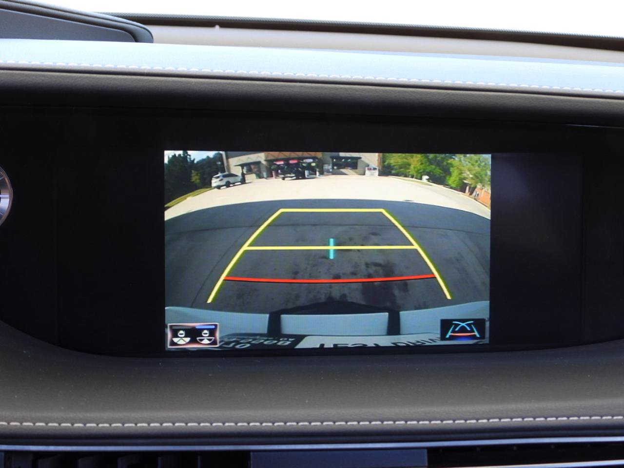 Used 2020 Lexus LS 500 F Sport w/ Cold Weather Package (CK) RWD image 96
