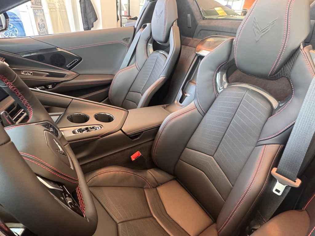New 2026 Chevrolet Corvette Stingray Premium Conv w/ Z51 Performance Package image 10