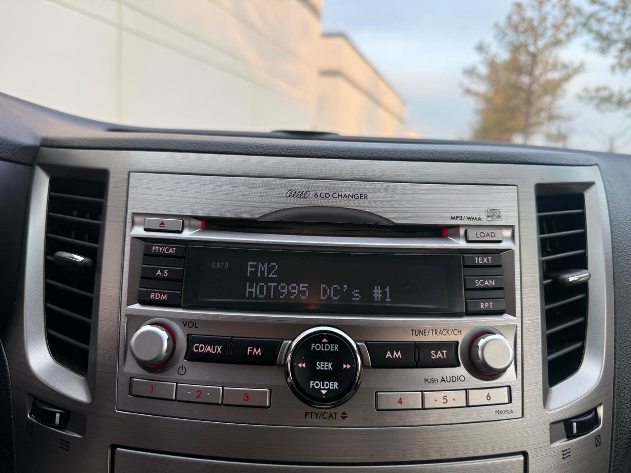 Used 2010 Subaru Legacy 3.6R Limited w/ Appearance Package 1F image 27