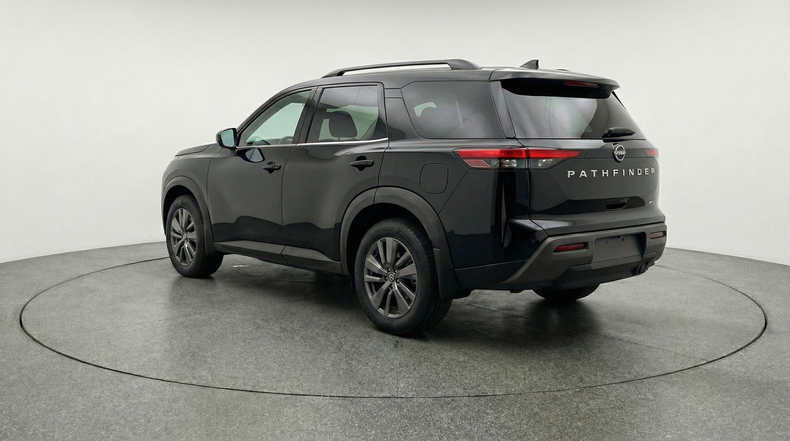 Used 2025 Nissan Pathfinder SV AWD/4WD image 6