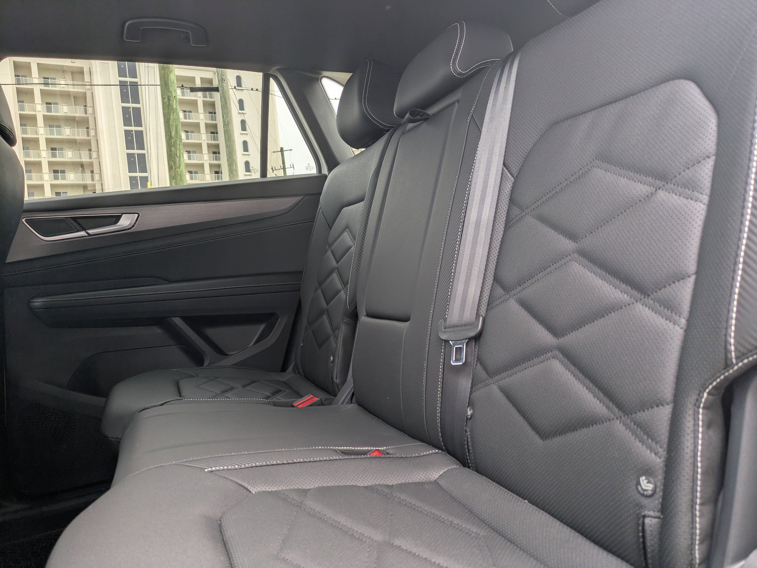 New 2026 Volkswagen Atlas Cross Sport SE image 15