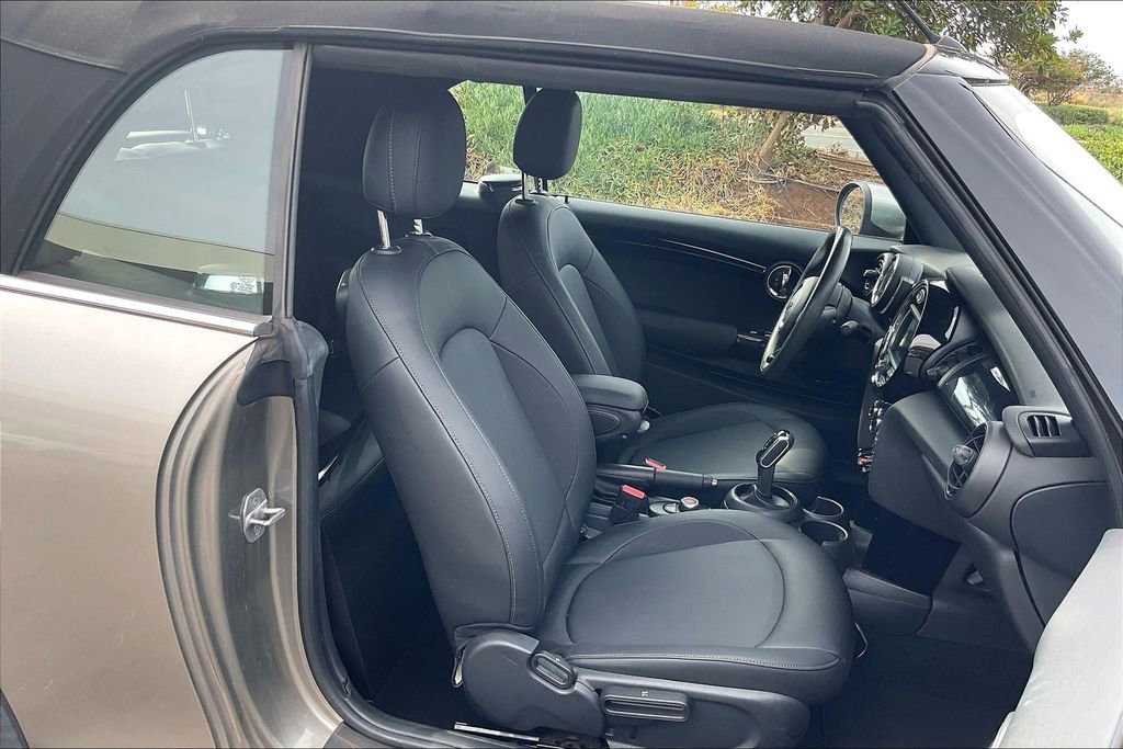 Used 2021 MINI Cooper Convertible image 7