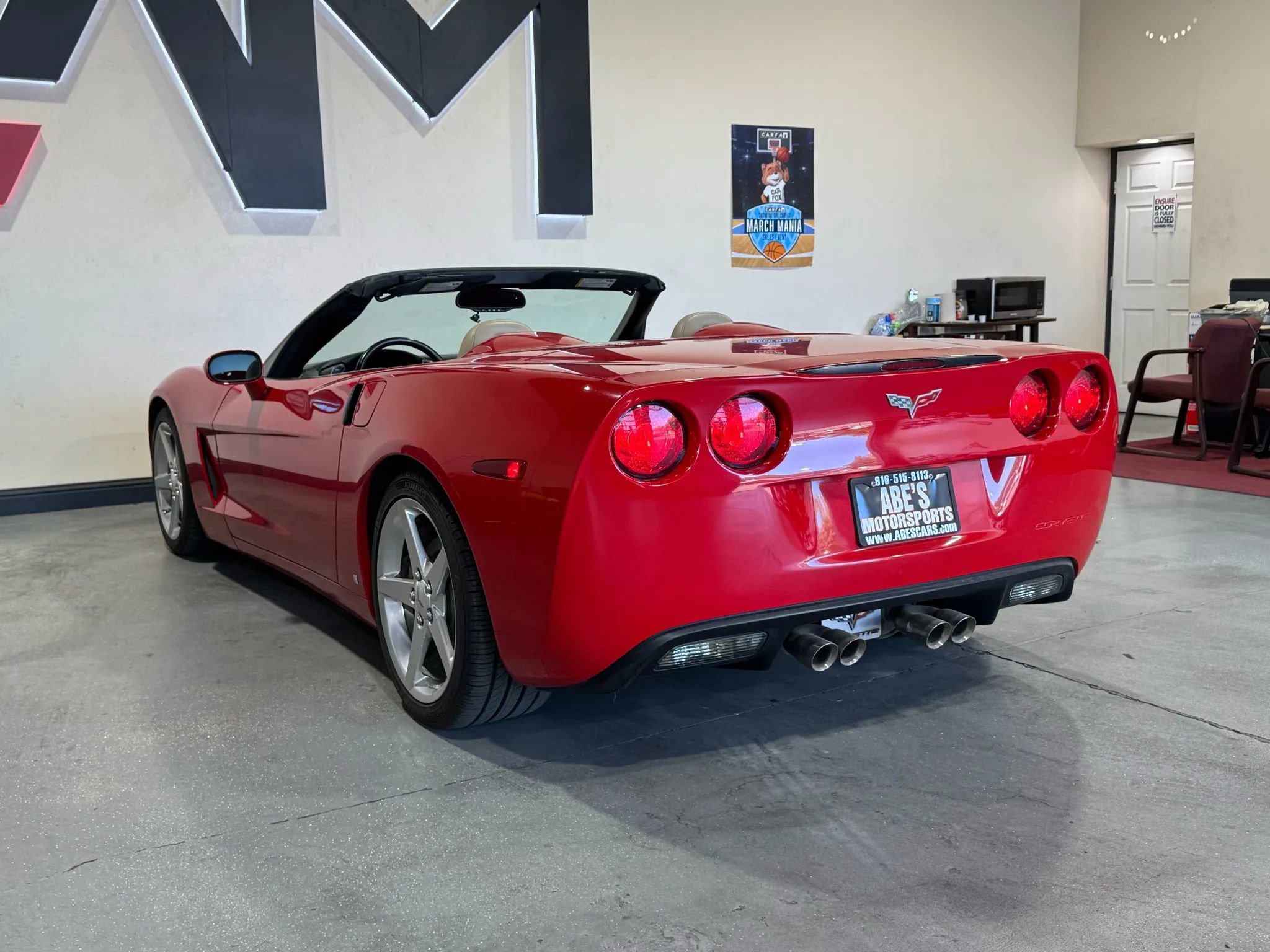 Used 2006 Chevrolet Corvette Convertible w/ Preferred Equipment Group image 8