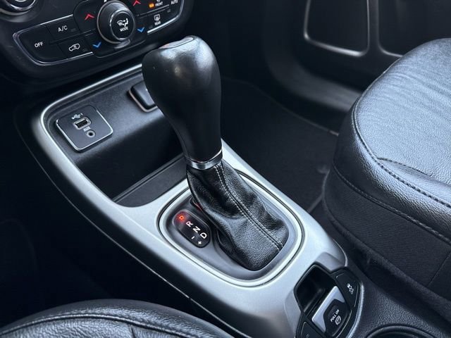 Used 2021 Jeep Compass 80th Special Edition image 28