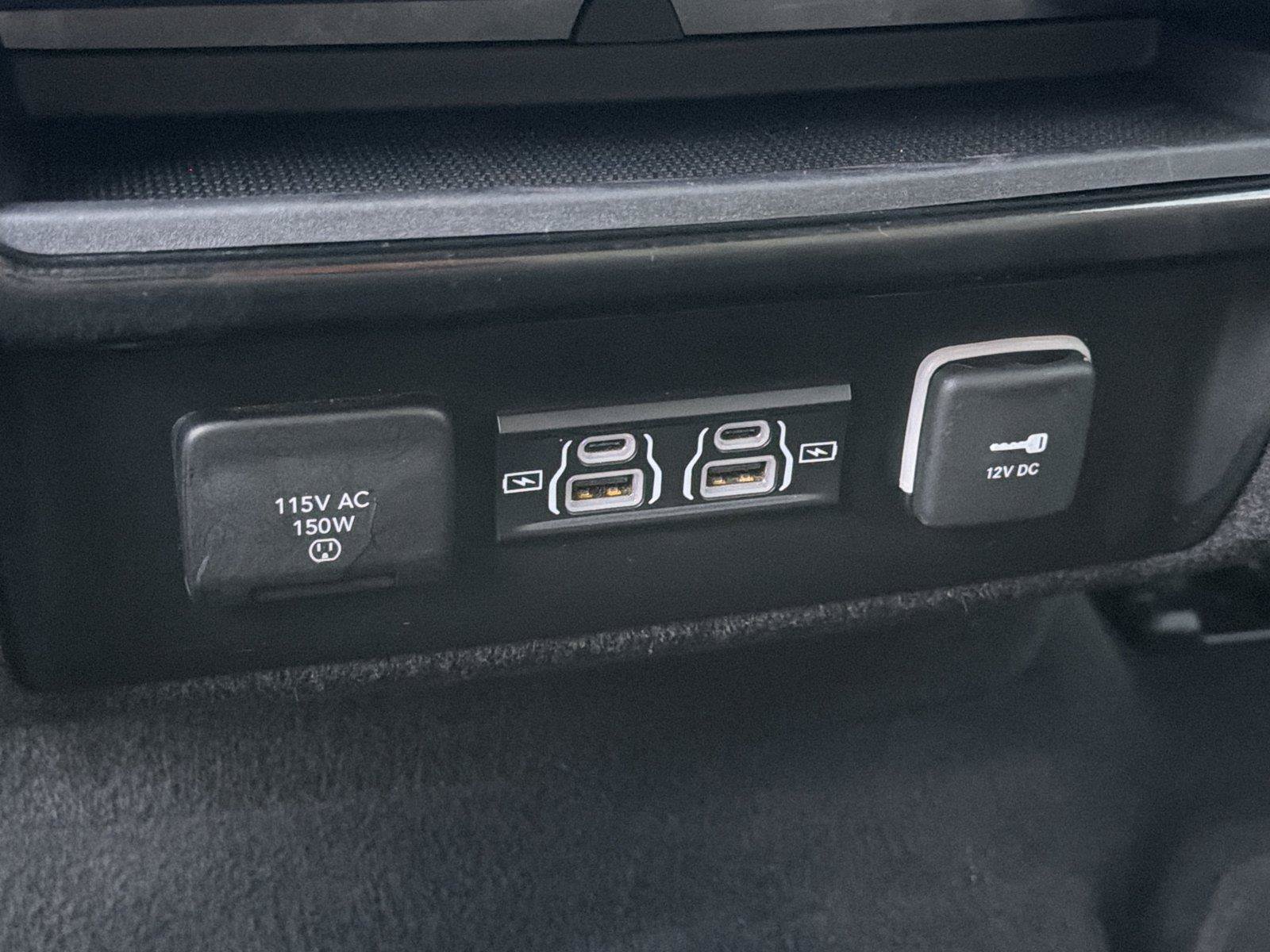 Used 2024 Jeep Wagoneer Series II w/ Flexible Seating Group RWD image 23