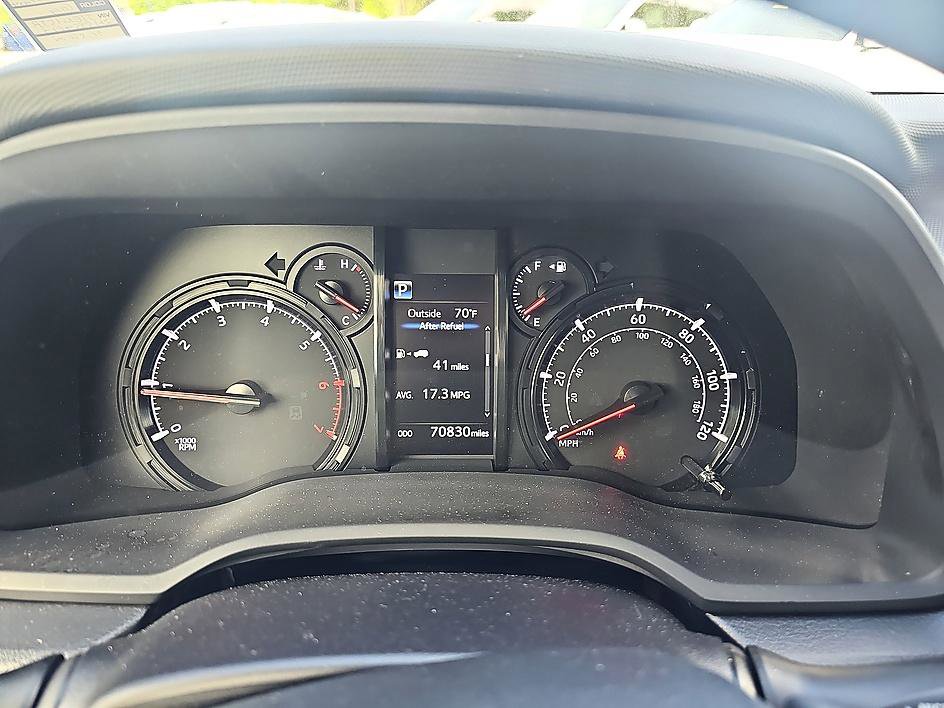 Used 2021 Toyota 4Runner SR5 Premium w/ Moonroof Package AWD/4WD image 17