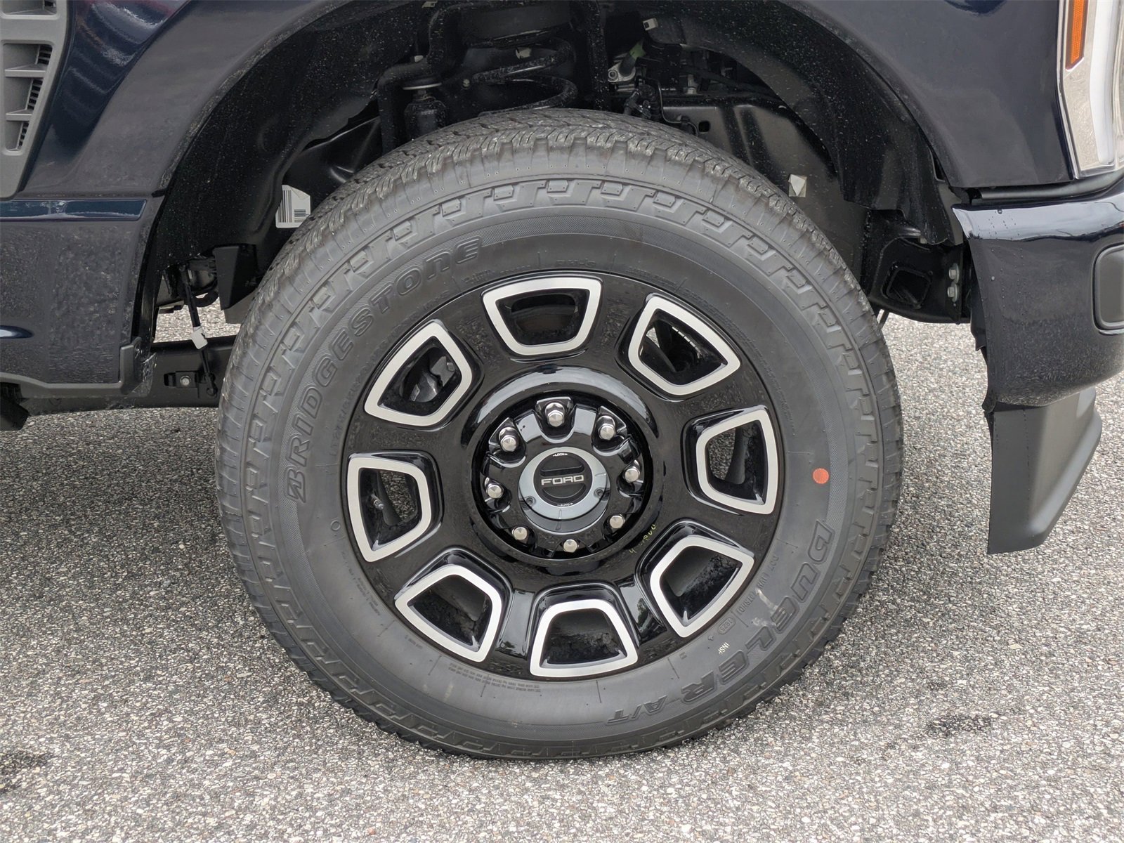 New 2025 Ford F250 Platinum w/ FX4 Off-Road Package image 11