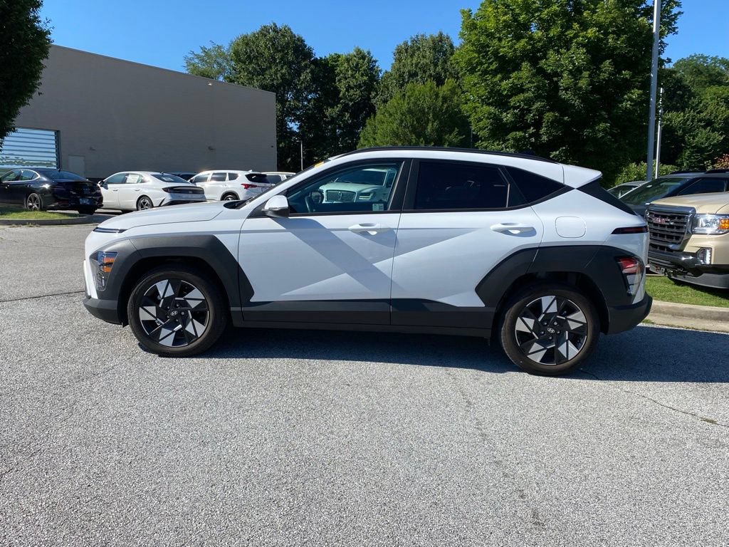 Used 2025 Hyundai Kona SEL FWD image 4