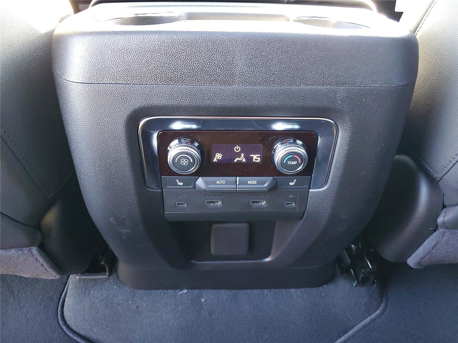 New 2026 GMC Yukon Elevation w/ Elevation Premium Package image 12