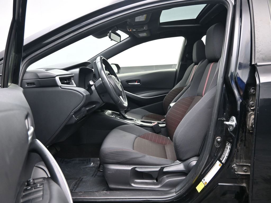 Used 2024 Toyota Corolla SE w/ SE Premium Package image 26