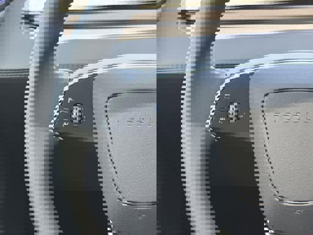 Used 2026 Tesla Model Y AWD image 13