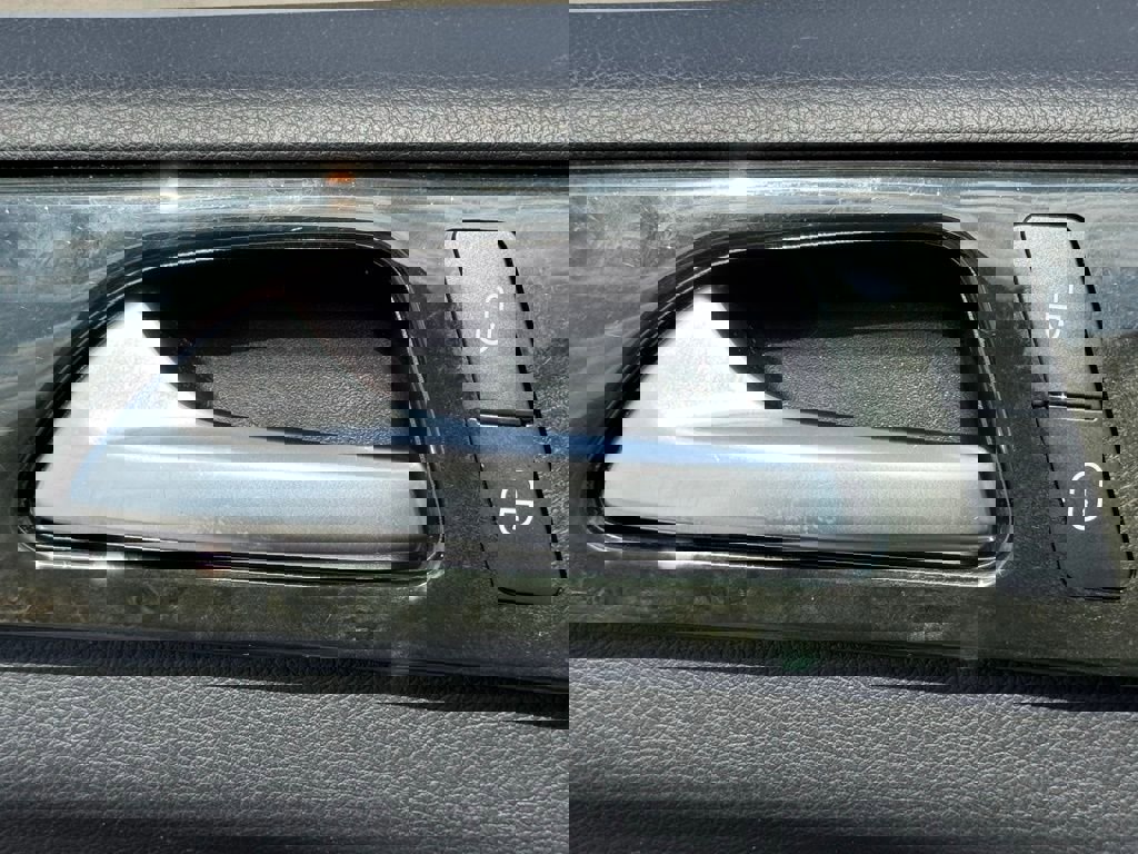 Used 2019 Mercedes-Benz GLE 400 4MATIC image 19