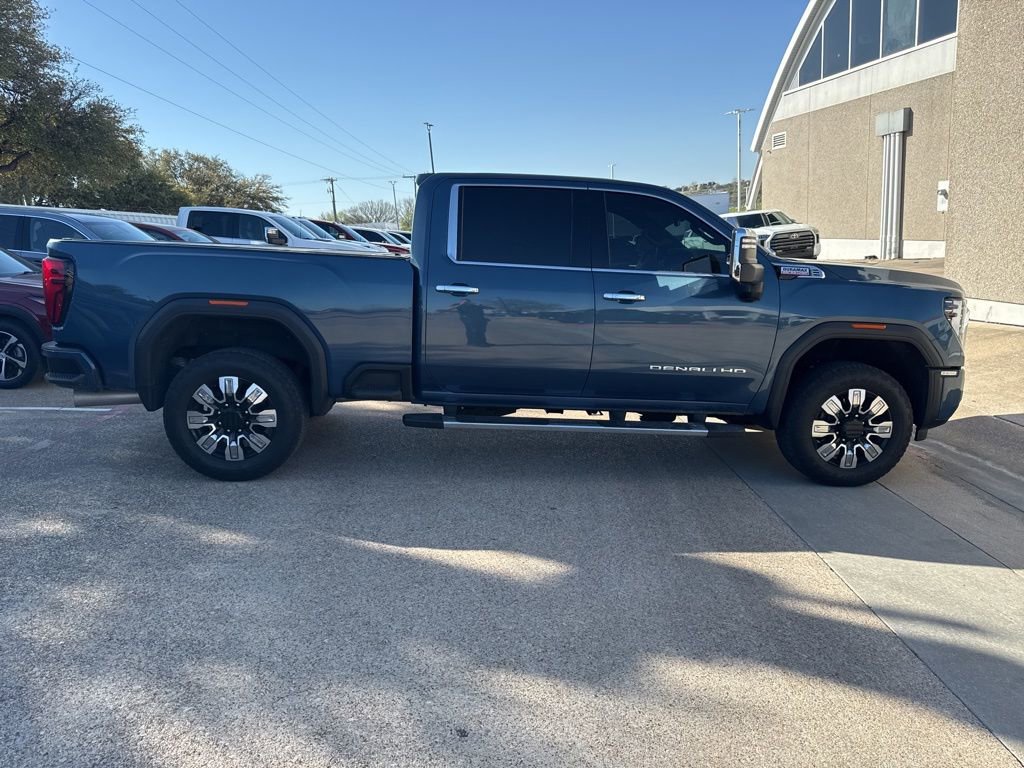 Used 2024 GMC Sierra 2500 Denali w/ Denali Reserve Package image 8