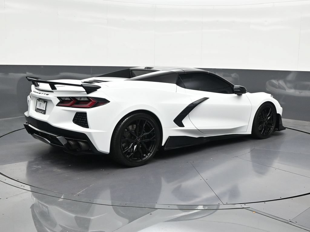 Used 2025 Chevrolet Corvette Stingray Preferred Conv w/ Z51 Performance Package RWD image 5
