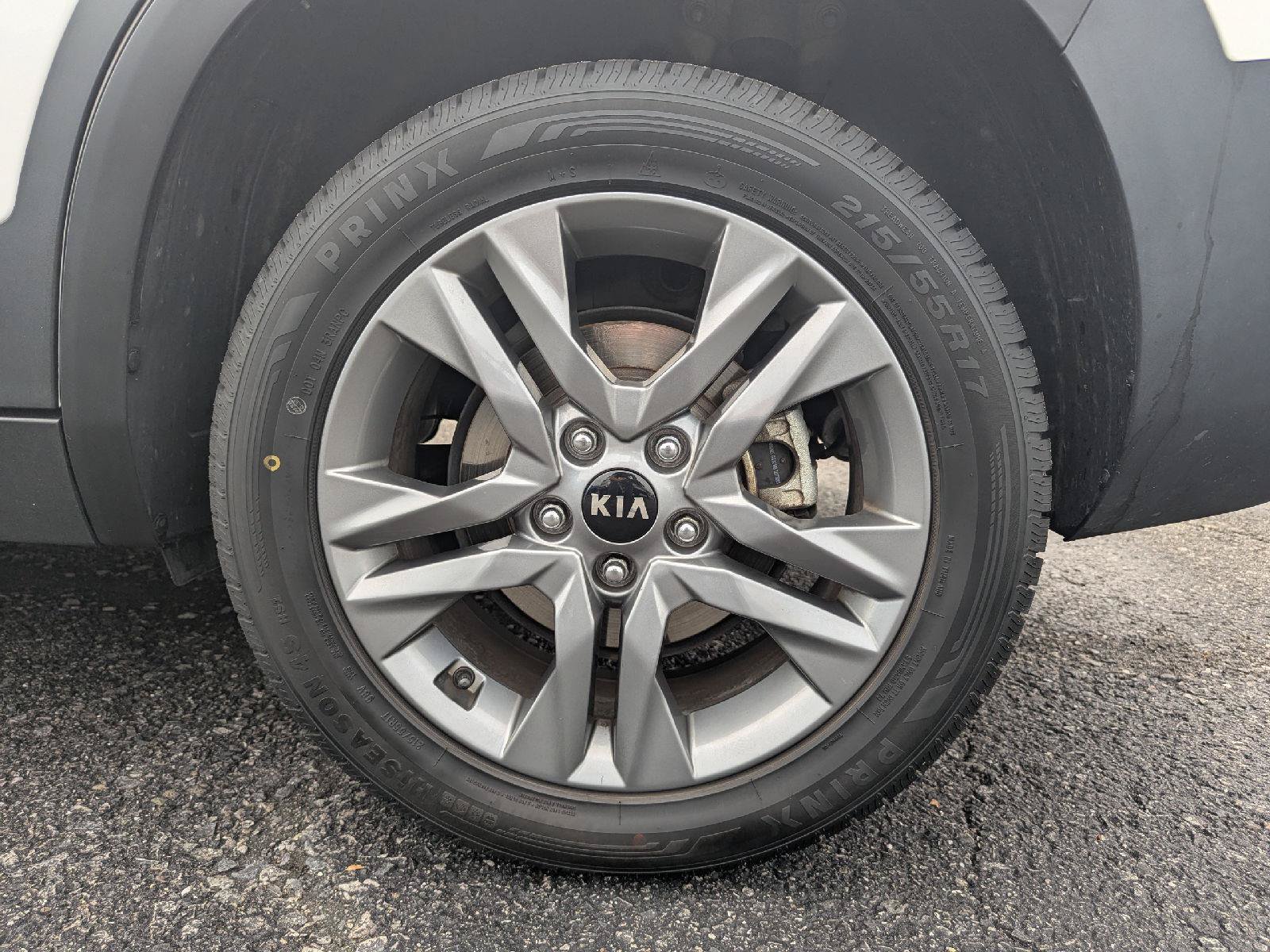 Used 2021 Kia Seltos S AWD/4WD image 11