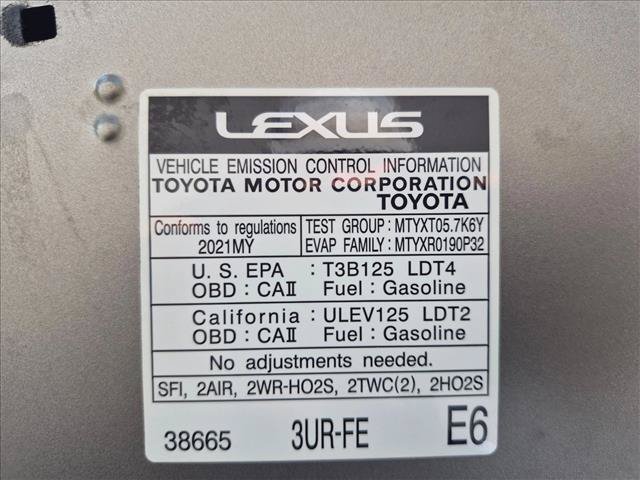 Used 2021 Lexus LX 570 4WD w/ Luxury Package image 23
