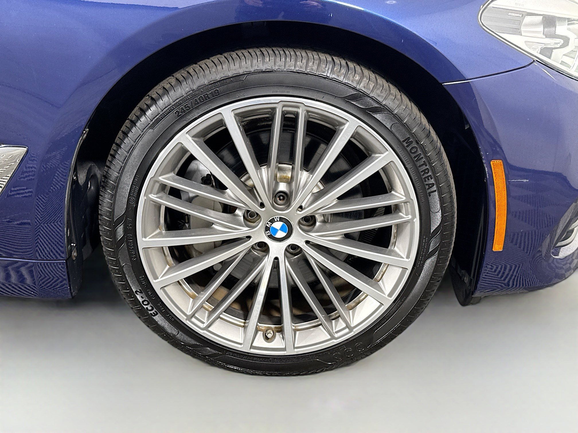 Used 2019 BMW 530i w/ Convenience Package image 32