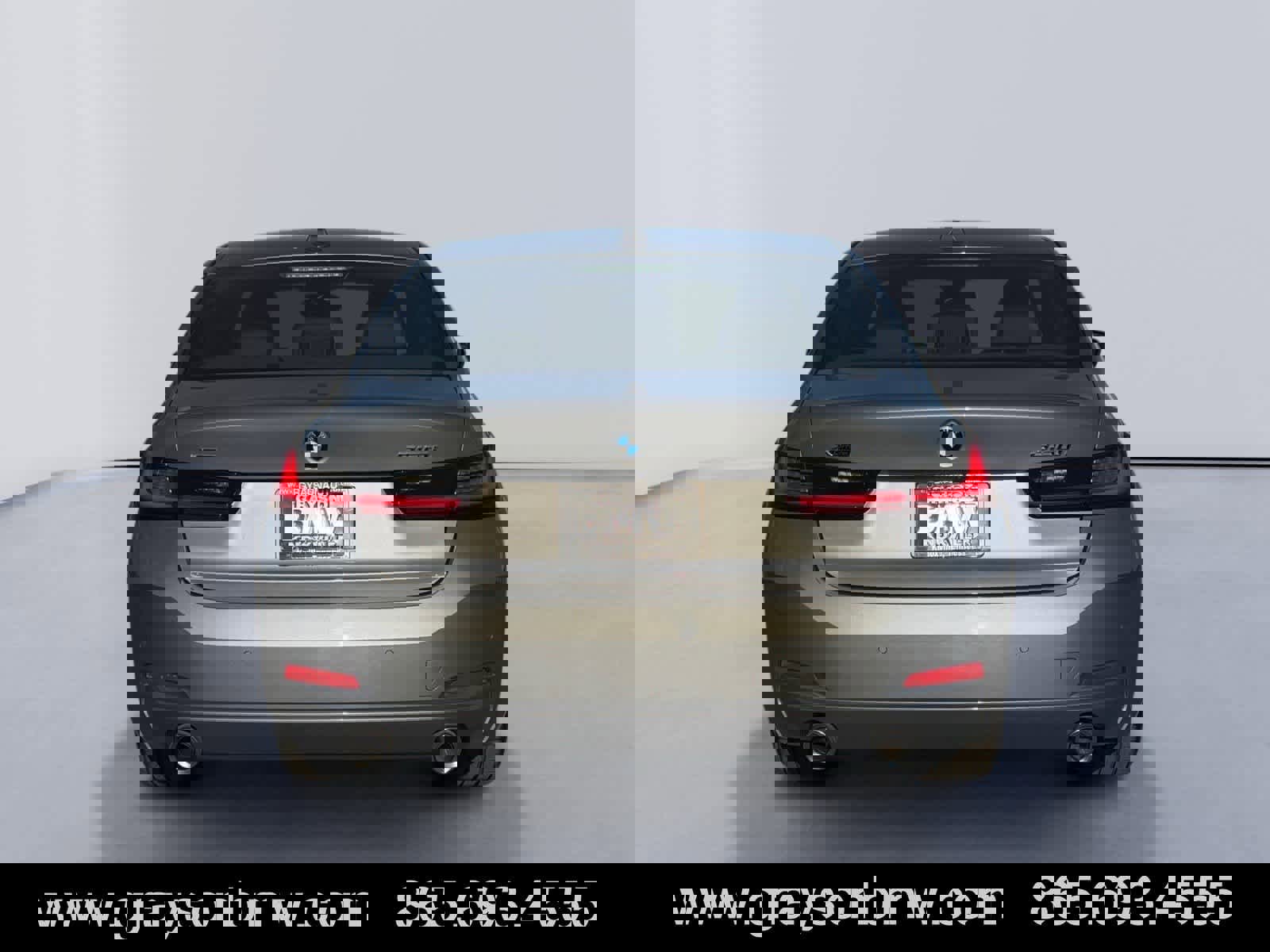 Used 2025 BMW 330i xDrive Sedan image 4