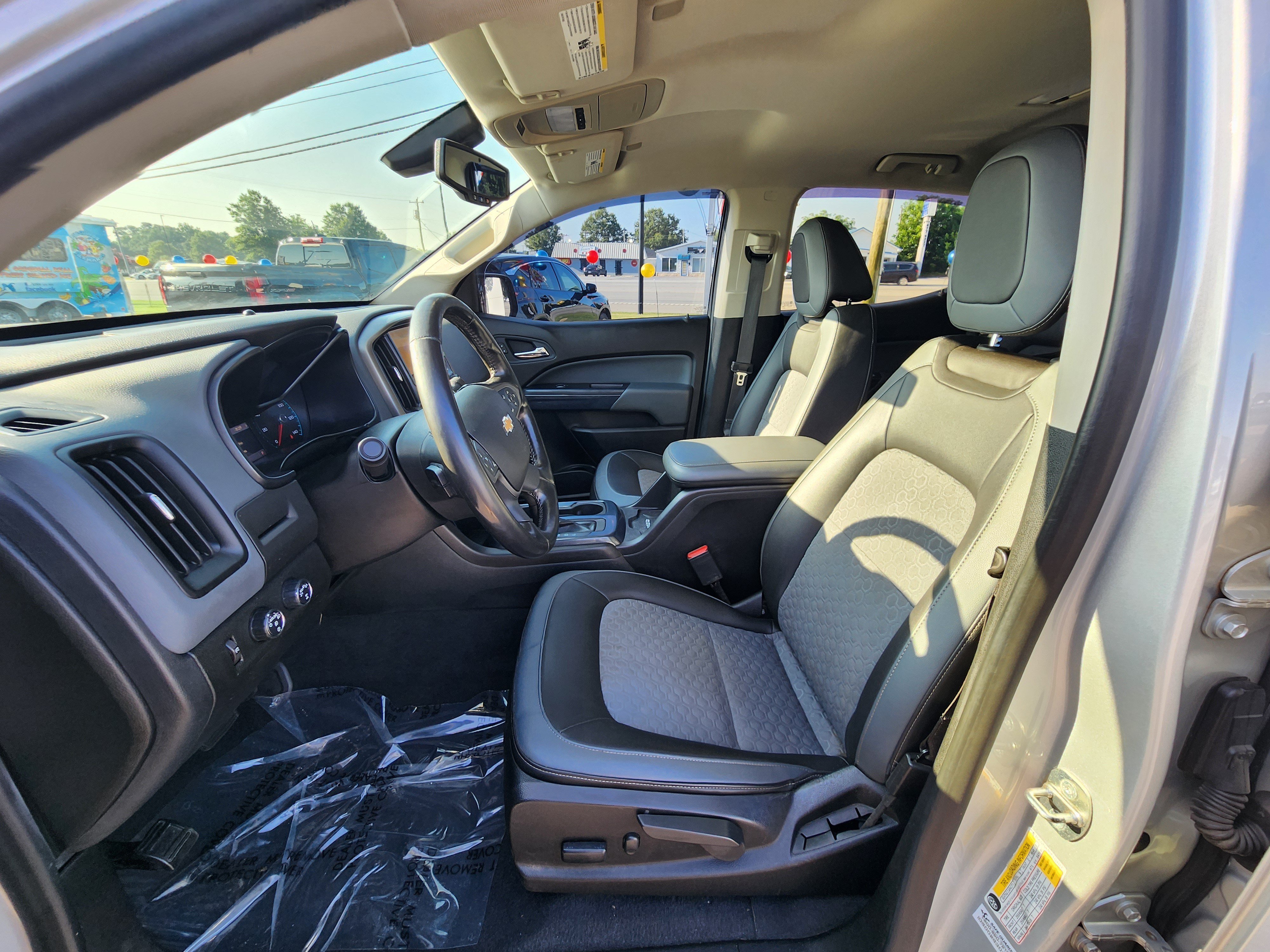 Used 2019 Chevrolet Colorado Z71 AWD/4WD image 19